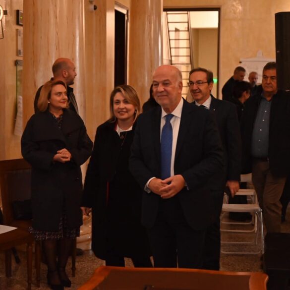 Πάτρα: Παρουσία Φλωρίδη η υπογραφή σύμβασης για μίσθωση κτιρίου για το Πρωτοδικείο