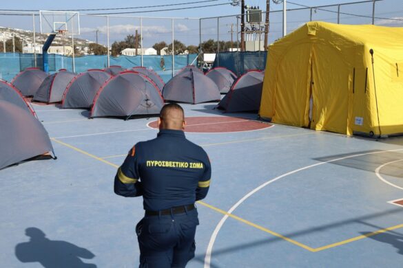 Σαντορίνη : Τα 3 σενάρια που εξετάζονται