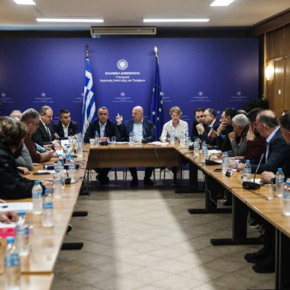 Αγρότες : Πού κατέληξε η συνάντηση με τους υπουργούς – Ο λόγος τώρα στα μπλόκα