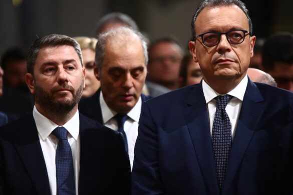 Τέμπη: Αυξάνεται η Πίεση στην Κυβέρνηση μετά τις Νέες Αποκαλύψεις – Η Αντιπολίτευση σε Θέση Μάχης