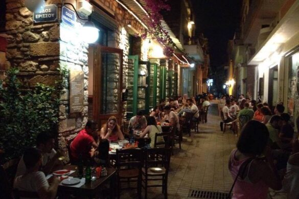 Πάτρα – Ο Δήμος σφράγισε μαγαζί της Ηφαίστου – “Δεν έβαζαν μυαλό”