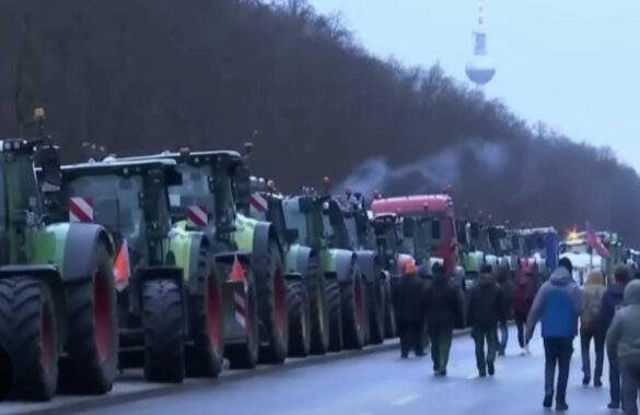 Αιγιάλεια: Κλιμάκωση των κινητοποιήσεων από τους αγρότες με νέο μπλόκο απόψε