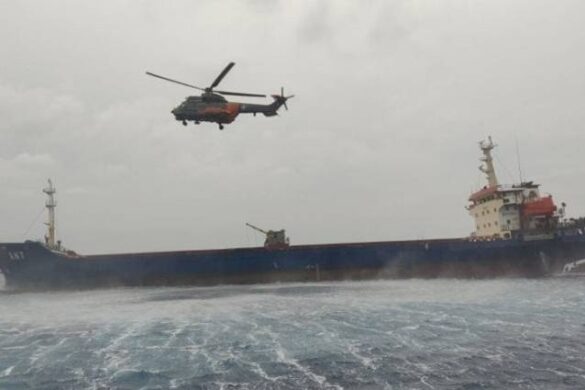 Σύγκρουση δεξαμενόπλοιου με φορτηγό πλοίο νότια της Καρύστου
