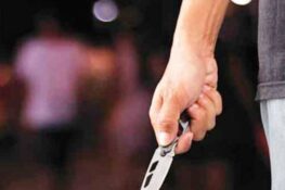 Αδιανόητη τραγωδία στη Ρόδο: Κάρφωσε τον συγκάτοικό του με μαχαίρι στην καρωτίδα