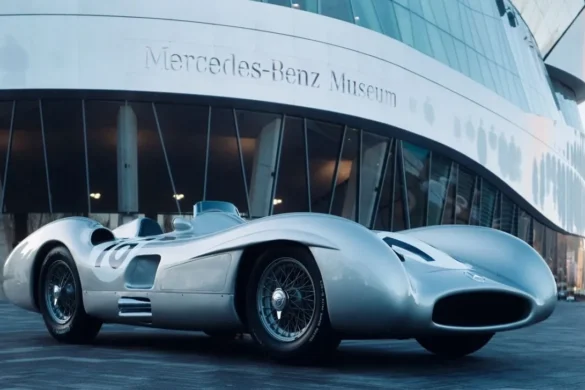 Η αγωνιστική Mercedes W196 R έσπασε τα ταμεία