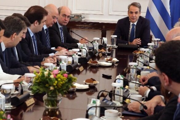 Κυριάκος Μητσοτάκης: Η παρούσα συγκυρία απαιτεί ένα μόνο πράγμα: περισσότερη δουλειά και απτά αποτελέσματα.