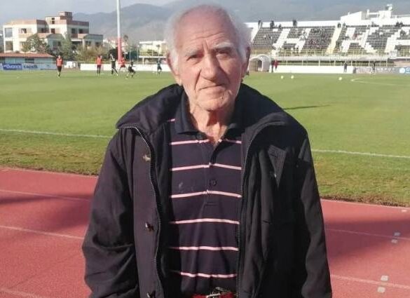 Πέθανε ο παλαίμαχος ποδοσφαιριστής του Παναιγιάλειου Γιώργος Μπιστικέας – Ήταν κουμπάρος του Δομάζου