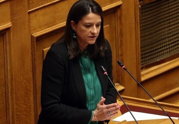 Ν. Κεραμέως: Τον Ιανουάριο νέες αυξήσεις σε μισθούς-συντάξεις, περαιτέρω μείωση στις ασφαλιστικές εισφορές και έπεται συνέχεια