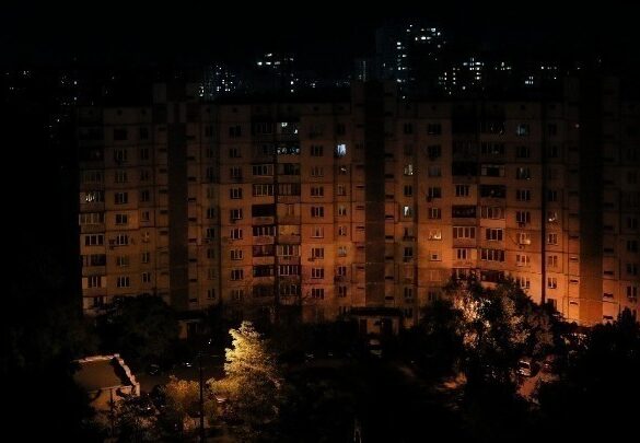 Ένα εκατομμύριο άνθρωποι χωρίς ηλεκτροδότηση στη δυτική Ουκρανία εξαιτίας ρωσικών επιθέσεων με χρήση πυρομαχικών διασποράς