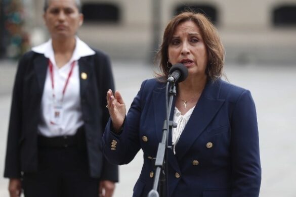 Περού: Νέα έρευνα σε βάρος της προέδρου Μπολουάρτε, αυτή τη φορά εξαιτίας ρινοπλαστικής στην οποία υποβλήθηκε εν κρυπτώ