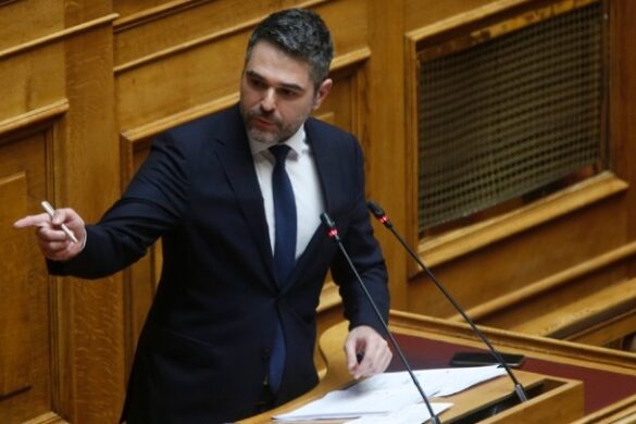 Αποχώρησε από την ΚΟ του ΣΥΡΙΖΑ-ΠΣ ο Σαρακιώτης