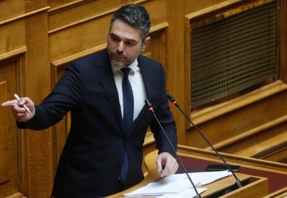Αποχώρησε από την ΚΟ του ΣΥΡΙΖΑ-ΠΣ ο Σαρακιώτης