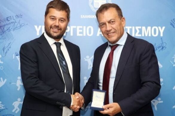 Tις προβλέψεις του νόμου για την αθλητική βία συζήτησαν Βρούτσης με Γκαγκάτση και Κοξένογλου