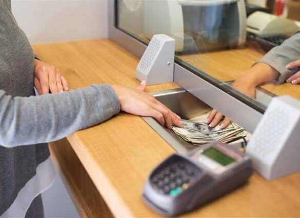 Τράπεζες: Κατεβάζουν «ρολά» για 4 ημέρες το Πάσχα