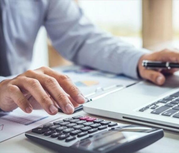 Ποιοι 18άρηδες θα πρέπει να υποβάλουν φέτος φορολογική δήλωση