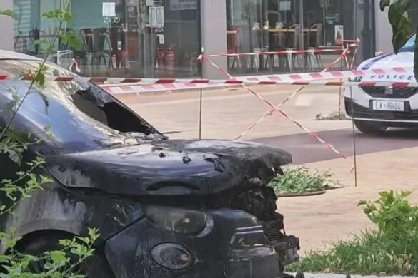 Πάτρα: Φωτιά σε ΙΧ στην πλατεία Πίνδου