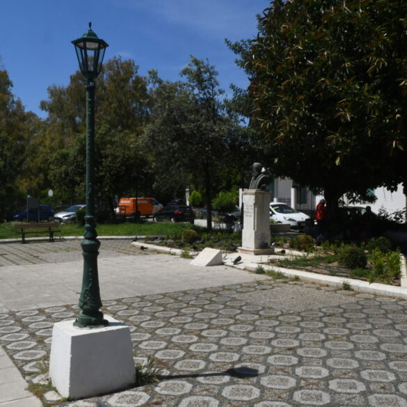 Πάτρα: Νέα φωτιστικά σε πλατείες και γειτονιές