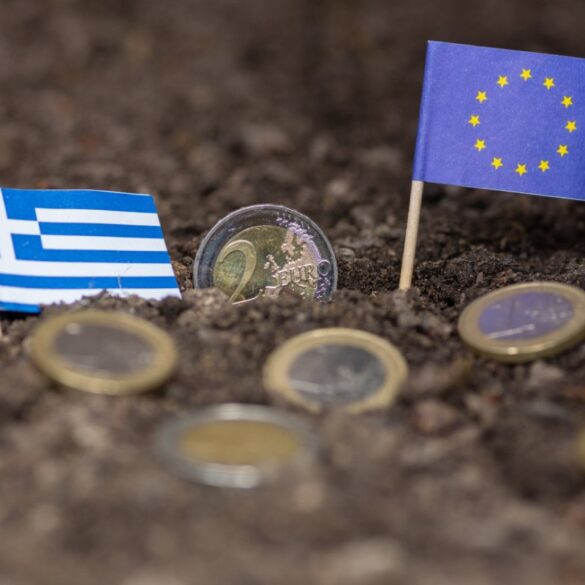 ΦΠΑ: «Καίει» στην Ελλάδα – Ποιοι πληρώνουν το κόστος
