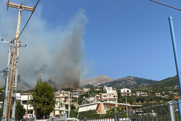 Μεγάλες φωτιές στην Πάτρα – Προληπτική εκκένωση οικισμών