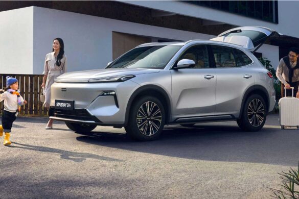 Το ολοκαίνουργιο Geely STARRAY EM-i, με 136 χιλιόμετρα ηλεκτρικής αυτονομίας και 996 χλμ. συνολικά