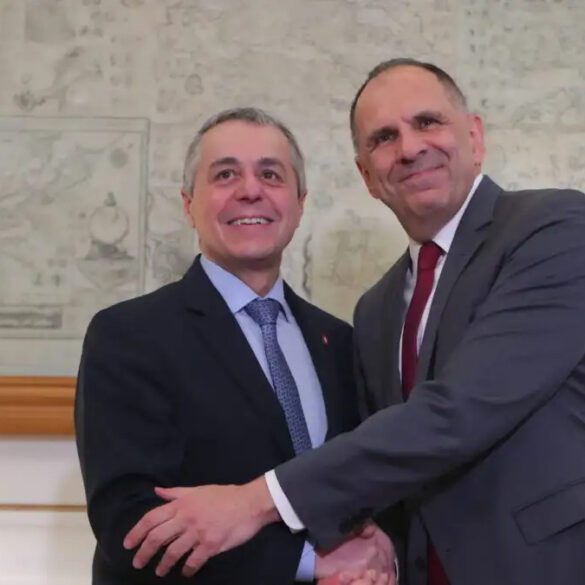 Άμυνα, επενδύσεις και μεταναστευτικό στο επίκεντρο της συνάντησης Γεραπετρίτη με τον Ελβετό ομόλογό του