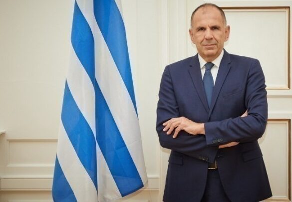 Διαψεύδει ο Γ. Γεραπετρίτης δημοσίευμα περί δείπνου με στελέχη του ΠΑΣΟΚ