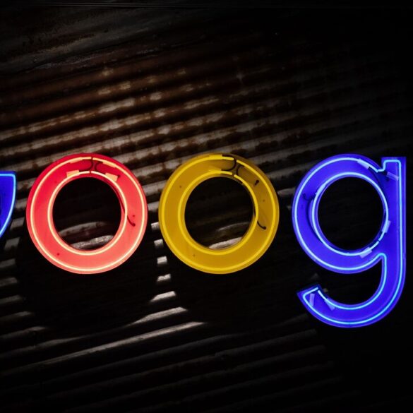 25α γενέθλια της Google: «Γενέθλια» για τη μηχανή αναζήτησης με ένα doodle