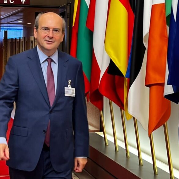 Χατζηδάκης : Μεταβαίνει στις Βρυξέλλες για Eurogroup και Ecofin – Τι θα συζητηθεί
