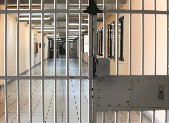 Ηράκλειο: 39χρονη επιχείρησε να αυτοκτονήσει μέσα στα κρατητήρια