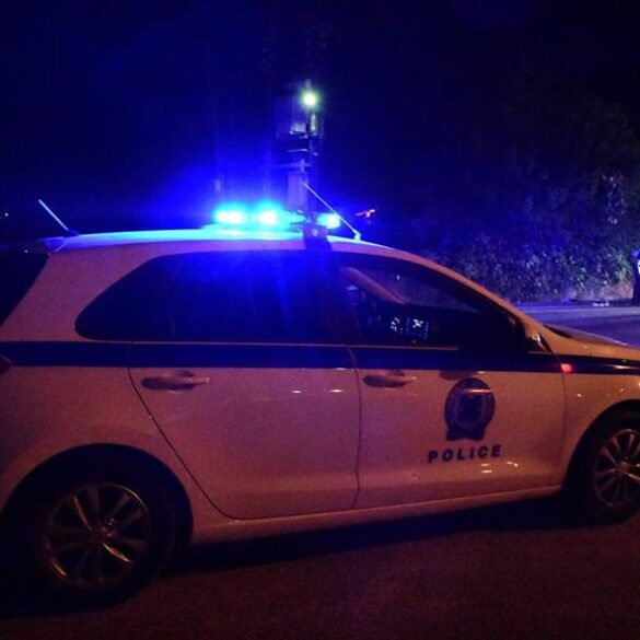 Παραλίγο τραγωδία στην Πύργου-Πατρών: ΙΧ χωρίς φώτα έκανε αναστροφή και προκάλεσε χάος
