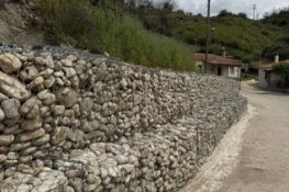 Δήμος Ερυμάνθου: Συνεχίζονται τα αντιπλημμυρικά έργα στην κοινότητα Κάλφα