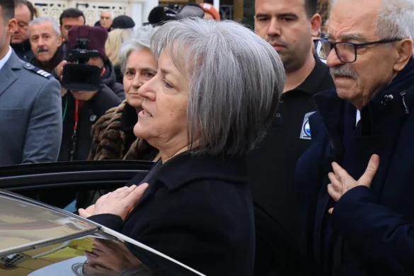 Θάνατος Καλογήρου : Τα ερωτήματα που καλείται να απαντήσει η μητέρα του.