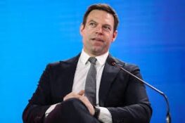 Στην Πάτρα ο Στέφανος Κασσελάκης