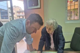 Πάτρα: Την “Κιβωτό της Αγάπης” επισκέφθηκε ο Στέφανος Κασσελάκης