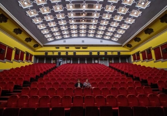 Η Ρώμη προσφέρει δωρεάν προβολές σε σινεμά, ως καταφύγιο από τη ζέστη
