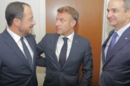 Στην Κύπρο ο Μητσοτάκης – Θα συναντηθεί με Μακρόν και Χριστοδουλίδη