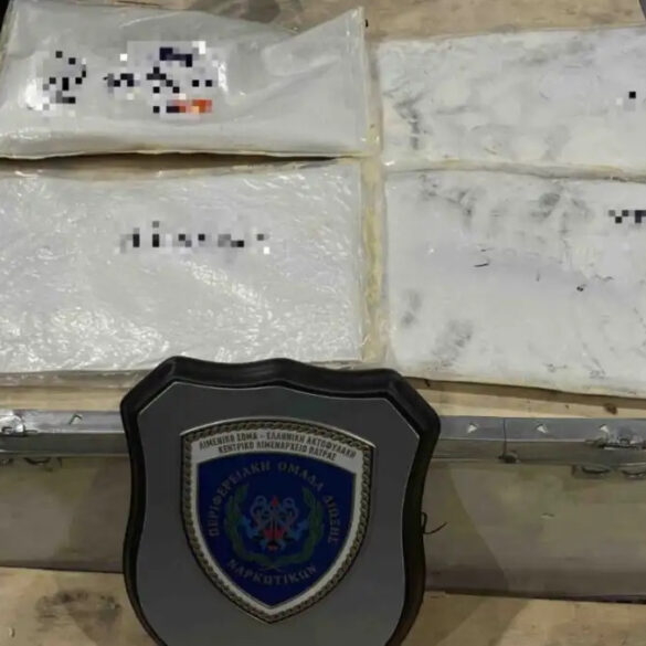 Ο σκύλος «Μεζκάλ» μύρισε ναρκωτικά στο «Ελευθέριος Βενιζέλος»: Πέρασαν στην Ελλάδα κοκαΐνη και skunk άνω των 380.000 ευρώ