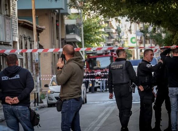 Κολωνός: Τα δύο σενάρια για την έκρηξη του αυτοσχέδιου μηχανισμού