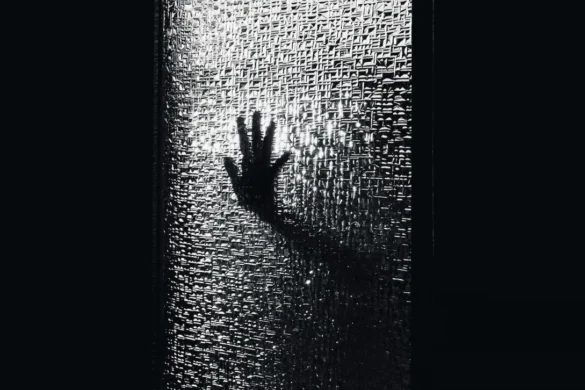 Γυναίκα παγιδεύτηκε σε δωμάτιο στην Κίνα και σώθηκε χάρη σε μήνυμα που έγραψε με το αίμα της