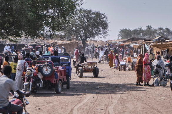 Πάνω από 6.000 πρόσφυγες από το Νότιο Σουδάν φεύγουν από καταυλισμό στην Κένυα, καθώς οι ελλείψεις τροφίμων χειροτερεύουν