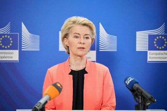 Η Κομισιόν επιβεβαιώνει τις ρωσικές παρεμβολές στο αεροπλάνο της φον ντερ Λάιεν