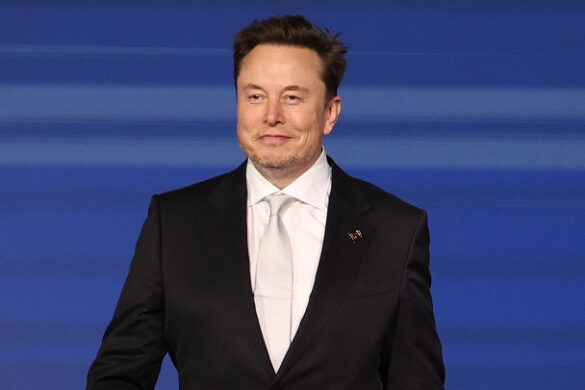 Ιαπωνία: Ο Ίλον Μασκ εξέφρασε την υποστήριξή του σε διαδήλωση κατά των μεταναστών