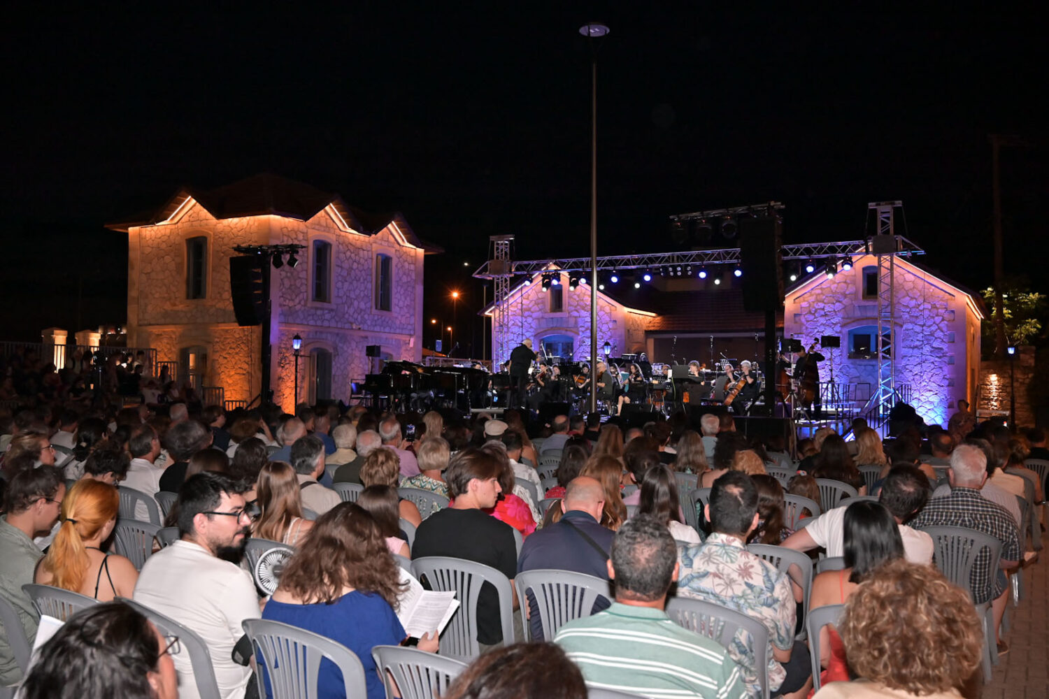 «40 χρόνια Δημοτικό Ωδείο»: Μαγική βραδιά στα Παλαιά Σφαγεία - ΦΩΤΟ 2 kosmos 155