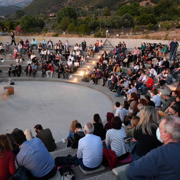 «Μη με λες αφεντικό»: Αύριο στο θέατρο Κρήνης