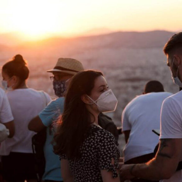 Φουσκώνει» ο λογαριασμός πανδημίας και πυρκαγιών