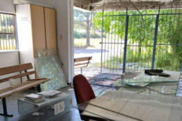 Δυτική Ελλάδα: Ξήλωσαν μέχρι και τα αλουμίνια από το ΚΤΕΟ Αγρινίου