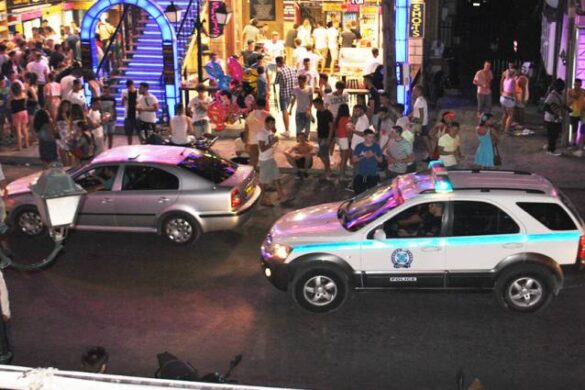 Έκαναν βόλτες στο Λαγανά με ναρκωτικά στις τσέπες