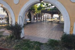 Πάτρα: Ρημάζει ο πρώην “Λάγιος”