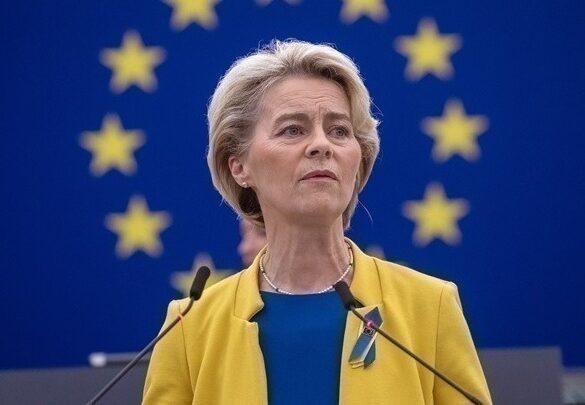 Φον ντερ Λάιεν σε Π. Σάντσεθ: Πρέπει να κάνουμε περισσότερα για να ενισχύσουμε τα σύνορά μας