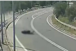 Θρήνος στη Λέσβο για τον 16χρονο και 18χρονο που έχασαν τη ζωή τους σε τροχαίο